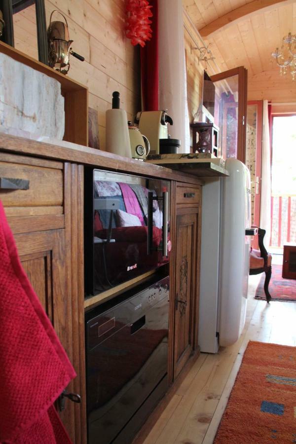Roulotte Aux Peupliers Hotel La Tour-d'Aigues Luaran gambar